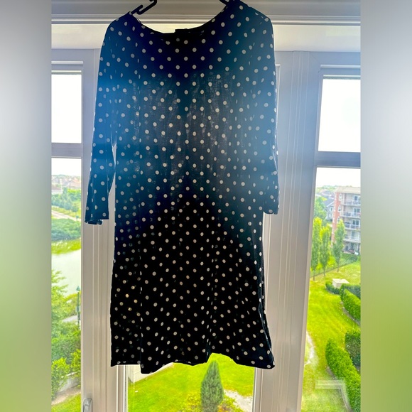 Dress - Picture 1 of 1